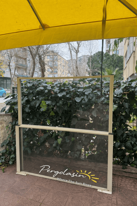 Ümraniye rüzgar kırıcı pergola sistemleri