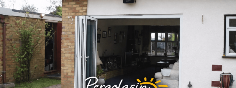 Kadıköy Akordiyon Cam pergola sistemleri